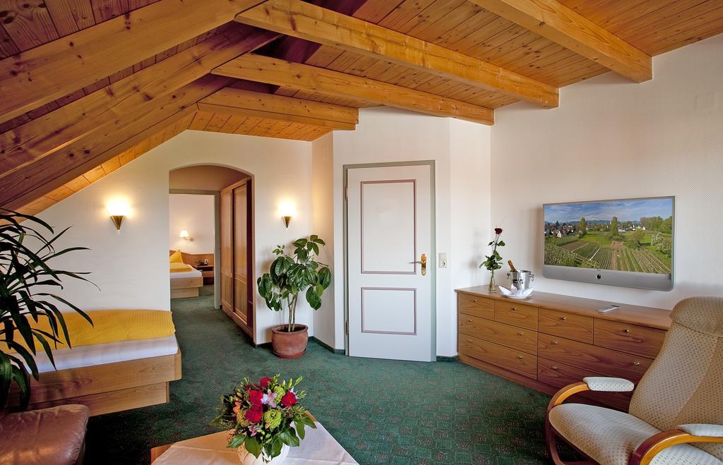 Hotel-Restaurant Walserhof Wasserburg am Bodensee Exterior photo